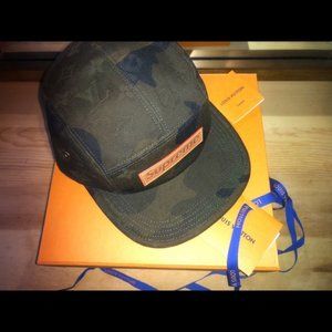 Luis Vuitton x Supreme 5 panel hat